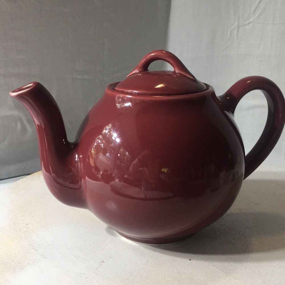 Vintage Hull Lipton Tea pot burgundy